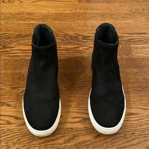 Steve Madden black sneakers